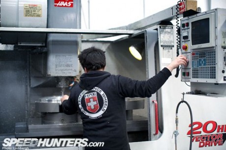 kovanie diski ot HRE WHEELS 011 Как делают кованые диски для авто