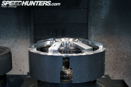 kovanie diski ot HRE WHEELS 012 Как делают кованые диски для авто