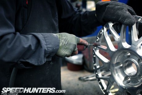 kovanie diski ot HRE WHEELS 015 Как делают кованые диски для авто