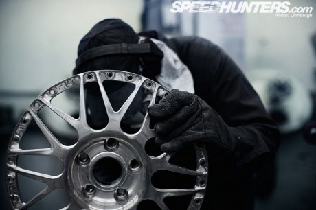 kovanie diski ot HRE WHEELS 016 Как делают кованые диски для авто