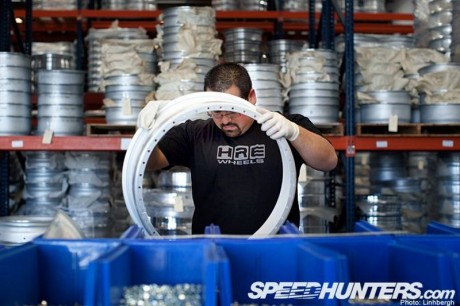 kovanie diski ot HRE WHEELS 020 Как делают кованые диски для авто