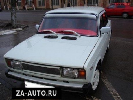 Тюнинг ВАЗ 2105 : "Белые диски" Тюнинг ВАЗ 2105 : "Белые диски"