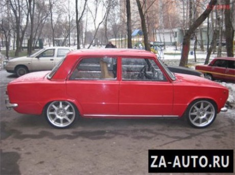 tuning_vaz_2101_litie_diski_5 Тюнинг ВАЗ 2101 - "Литые диски для Копейки"
