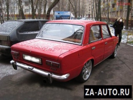 tuning_vaz_2101_litie_diski_6 Тюнинг ВАЗ 2101 - "Литые диски для Копейки"