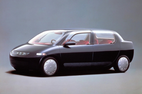 Nissan Boga, 1989