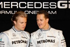 Формула 1 одной строкой: Renault + Mercedes