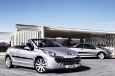 Peugeot 207 CC: для молодых и ветренных