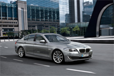 BMW: «пятёрку» в Калининград, «семёрку» - в гибриды