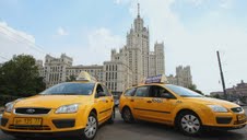 Почти 10% легальных такси в Москве окрашены в желтый цвет