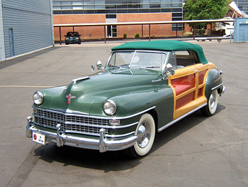 1946 Chrysler Town and Country Cabriolet