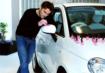 Британец за четыре дня покрасил Fiat 500 розовым лаком для ногтей
