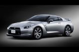 Универсальный супер-кар Nissan GT-R