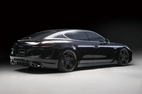 Porsche Panamera Black Bison