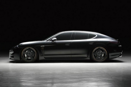 Porsche Panamera Black Bison