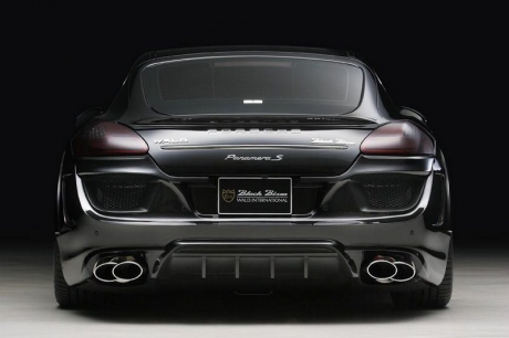 Porsche Panamera Black Bison