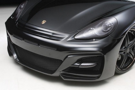 Porsche Panamera Black Bison