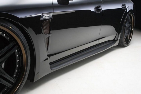 Porsche Panamera Black Bison