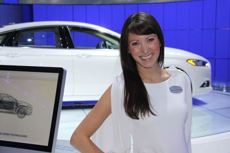 Автосалон в Детройте 2012 : Девушки 