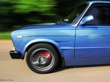 Тюнинг ВАЗ 2106 : Блу металик
