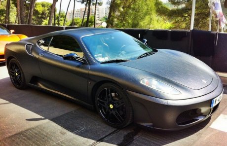 Кожаный тюнинг авто Ferrari F430 от Dartz