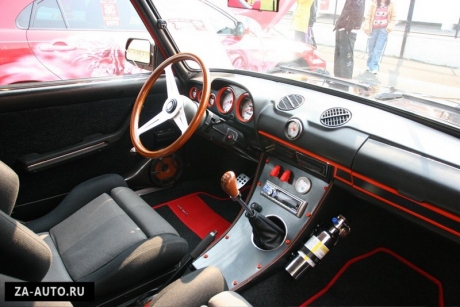 Тюнинг ВАЗ 2106 : Рэд энд Блэк