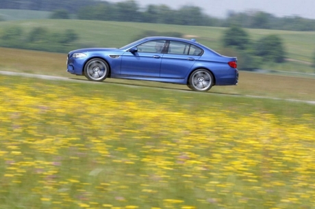 Авто новинки 2012 : BMW M5