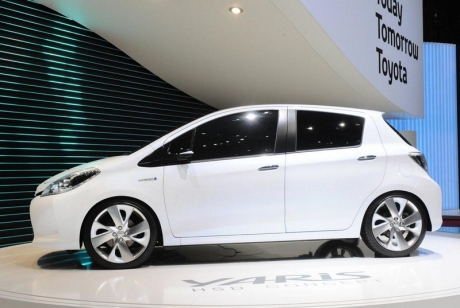 Toyota Yaris HSD Concept
