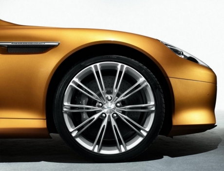 Aston Martin Virage 2012