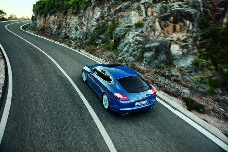 Гибридный Porsche Panamera