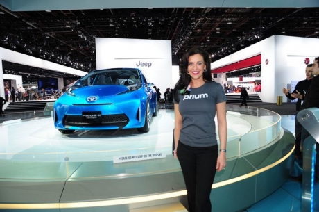 Автосалон в Детройте 2011 : Девушки 