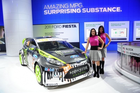 Автосалон в Детройте 2011 : Девушки 