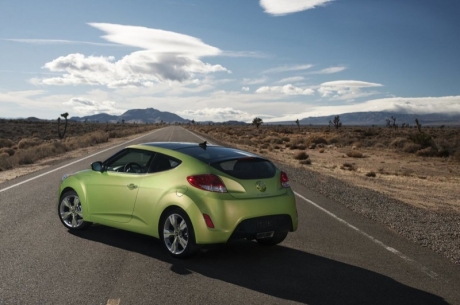 hyundai_veloster_2012_26