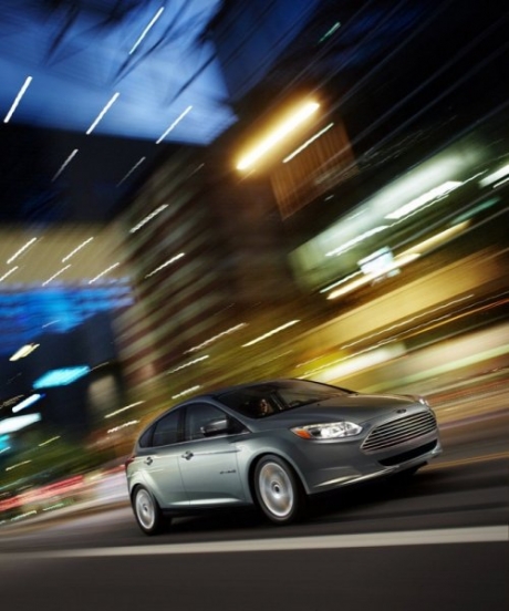 ford_focus_electric_2012_18