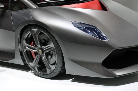 Lamborghini Sesto Elemento