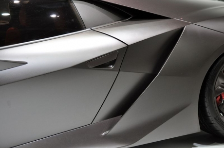 Lamborghini Sesto Elemento
