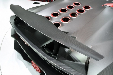 Lamborghini Sesto Elemento
