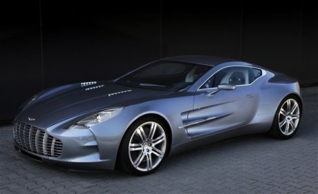Aston Martin One-77 на трассе Нюрбургринг