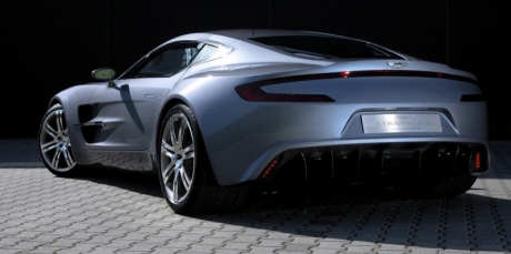 Aston Martin One-77 на трассе Нюрбургринг