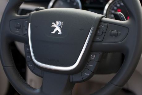 paris_peugeot__508_01