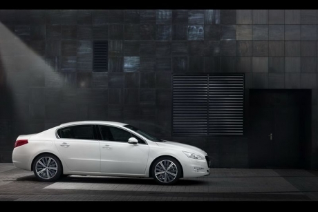 paris_peugeot__508_09