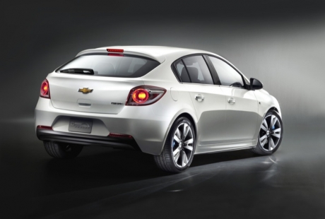 хэтчбек Chevrolet Cruze 2011