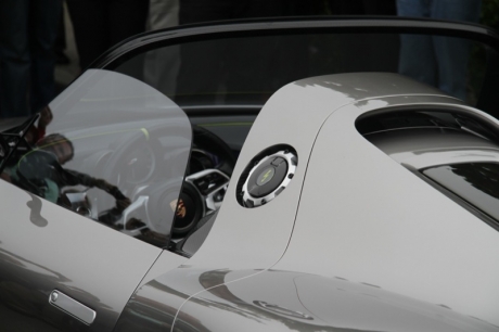 Porche 918 Hybrid Pebble Beach