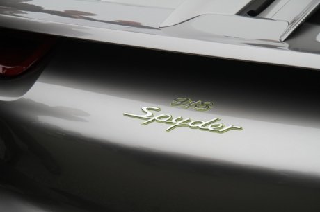 Porche 918 Hybrid Pebble Beach