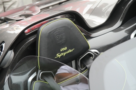 Porche 918 Hybrid Pebble Beach