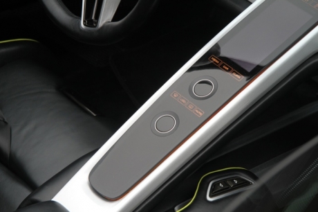 Porche 918 Hybrid Pebble Beach