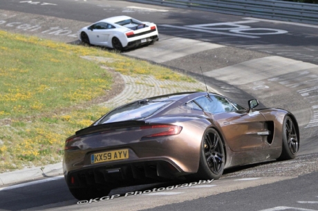 Aston Martin One-77 на трассе Нюрбургринг