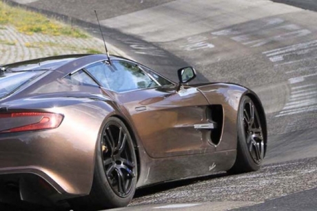 Aston Martin One-77 на трассе Нюрбургринг