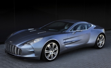 Aston Martin One-77 на трассе Нюрбургринг