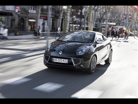 Renault Wind 2011- когда ветром сносит крышу