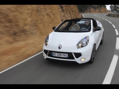 Renault Wind 2011- когда ветром сносит крышу